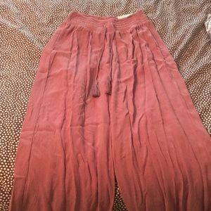 Flowy/ Palazzo Style Pants!